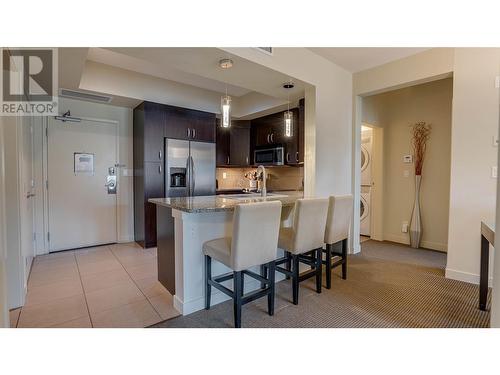7343 Okanagan Landing Road Unit# 2206, Vernon, BC - Indoor Photo Showing Kitchen With Upgraded Kitchen