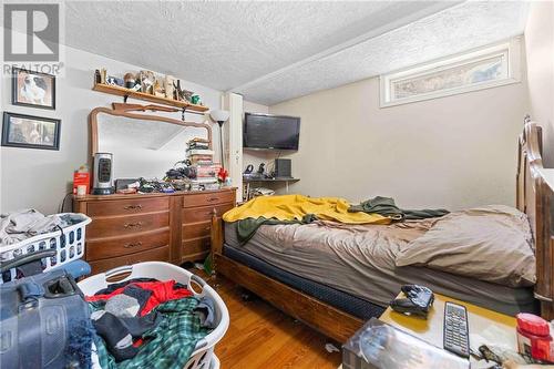 466 Draper Street, Pembroke, ON - Indoor Photo Showing Bedroom