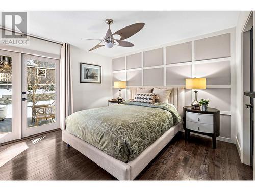 321 Rio Drive S, Kelowna, BC - Indoor Photo Showing Bedroom