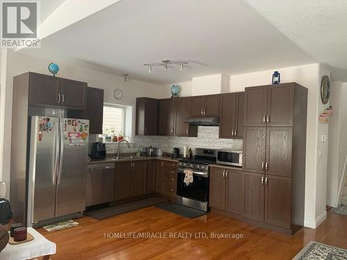 428 Beth Crescent, Kingston, ON - Indoor Photo Showing Kitchen