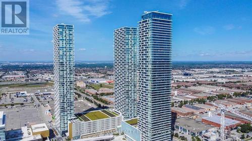 #4002 -5 Buttermill Ave, Vaughan, ON - Outdoor