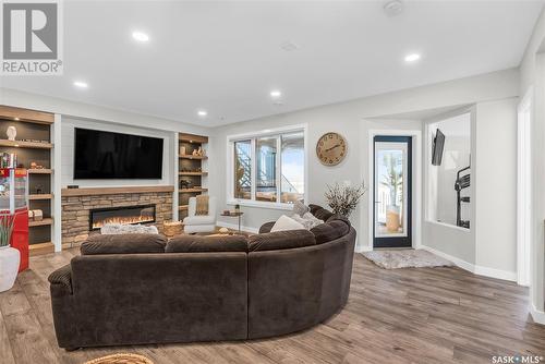 651 Kenaschuk Crescent, Saskatoon, SK - Indoor Photo Showing Living Room With Fireplace