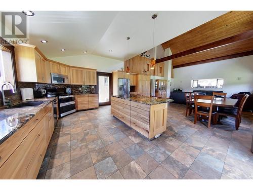 574 Relkey Road, Summerland, BC - Indoor Photo Showing Kitchen