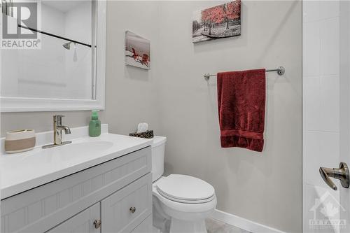 317 Lajoie Street, Ottawa, ON - Indoor Photo Showing Bathroom