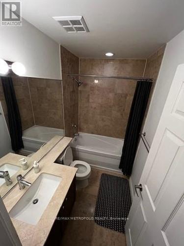 202 - 761 Bay Street, Toronto, ON - Indoor Photo Showing Bathroom