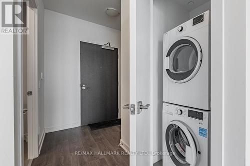1805 - 609 Avenue Road, Toronto, ON - Indoor Photo Showing Laundry Room