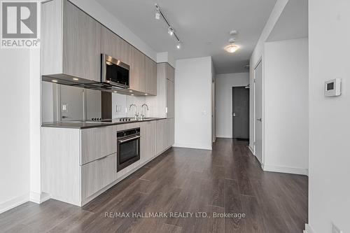 #1805 -609 Avenue Rd, Toronto, ON - Indoor Photo Showing Kitchen