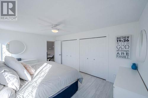 9504 Hummingbird Lane, Osoyoos, BC - Indoor Photo Showing Bedroom