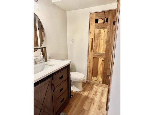 703 Westwood Drive, Cranbrook, BC - Indoor Photo Showing Kitchen With Double Sink