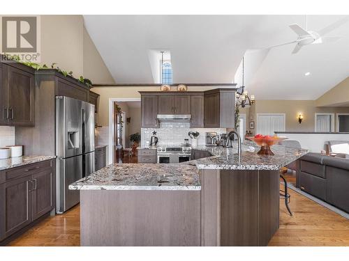 1409 Teasdale Road, Kelowna, BC - Indoor Photo Showing Kitchen With Stainless Steel Kitchen With Upgraded Kitchen
