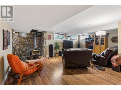 1409 Teasdale Road, Kelowna, BC - Indoor Photo Showing Living Room With Fireplace