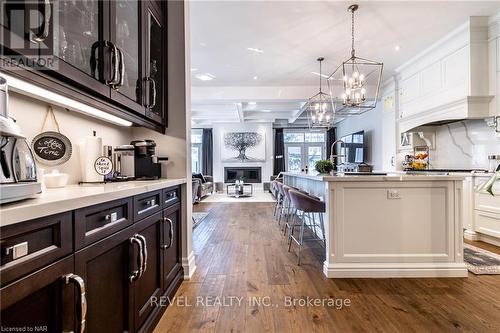 19 Newport Beach Boulevard, Fort Erie, ON - Indoor Photo Showing Kitchen With Upgraded Kitchen