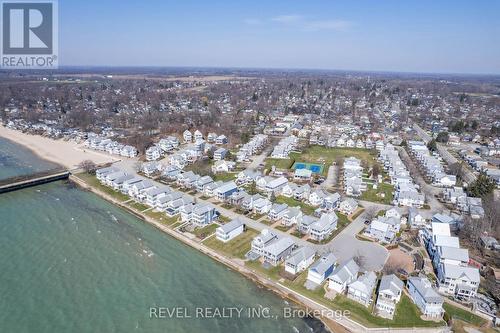 19 Newport Beach Boulevard, Fort Erie, ON - Outdoor With View