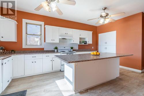 23 Griffith St, Welland, ON - Indoor Photo Showing Kitchen
