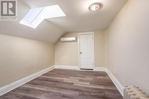 23 Griffith St, Welland, ON - Indoor Photo Showing Other Room