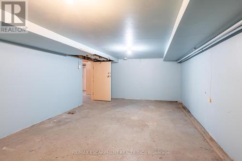 23 Griffith St, Welland, ON - Indoor Photo Showing Other Room