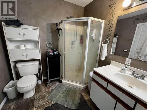 5378 Kallum Drive, 108 Mile Ranch, BC - Indoor Photo Showing Bathroom