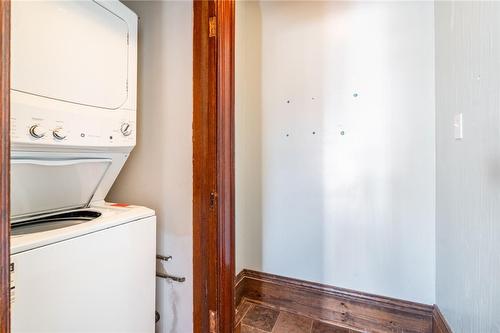 23 Griffith Street, Welland, ON - Indoor Photo Showing Laundry Room