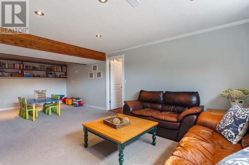 4479 Wasilow Road, Kelowna, BC - Indoor Photo Showing Living Room