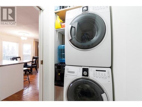 4801 13 Street Ne, Salmon Arm, BC - Indoor Photo Showing Laundry Room