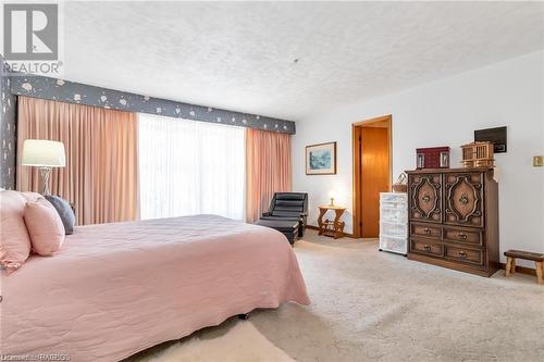 241 4Th Avenue, Hanover, ON - Indoor Photo Showing Bedroom
