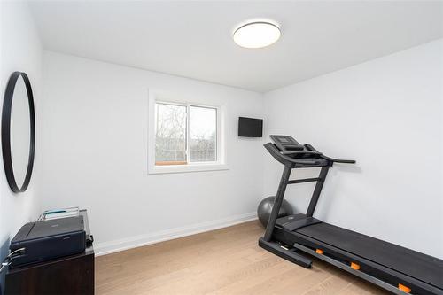 1879 Truscott Drive, Mississauga, ON - Indoor Photo Showing Gym Room