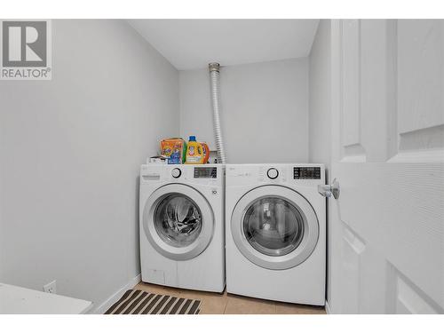 633 Lequime Road Unit# 208, Kelowna, BC - Indoor Photo Showing Laundry Room