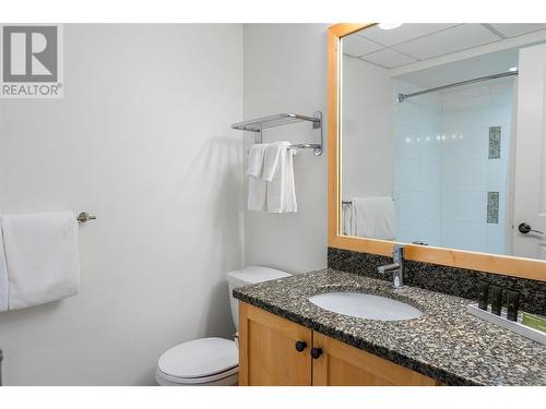 4200 Lakeshore Drive Unit# 212 Lot# 40, Osoyoos, BC - Indoor Photo Showing Bathroom