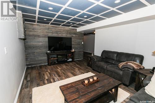 110 Atlantic Avenue, Kerrobert, SK - Indoor Photo Showing Living Room