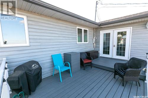 110 Atlantic Avenue, Kerrobert, SK - Outdoor With Deck Patio Veranda With Exterior