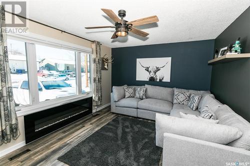 110 Atlantic Avenue, Kerrobert, SK - Indoor Photo Showing Living Room With Fireplace