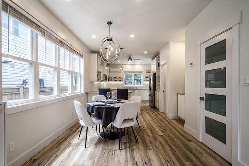 15 Arden Avenue, Hamilton, ON - Indoor Photo Showing Dining Room
