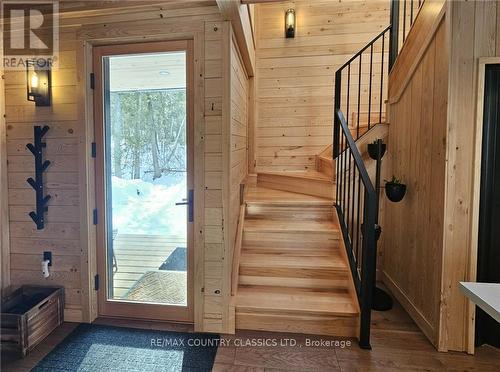 478 Lakewoods Drive, Madawaska Valley, ON - Indoor Photo Showing Other Room