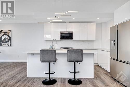 815 Norton Avenue, Ottawa, ON - Indoor Photo Showing Kitchen With Upgraded Kitchen