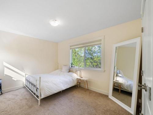 2986 Tower Ridge Rd, Duncan, BC - Indoor Photo Showing Bedroom