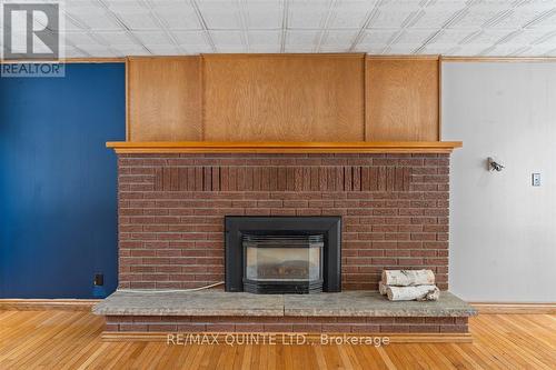 584 Highway 33 W, Quinte West, ON - Indoor Photo Showing Living Room With Fireplace