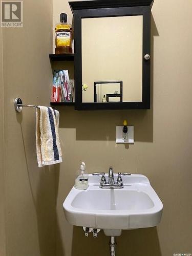 105 2Nd Avenue W, Nokomis, SK - Indoor Photo Showing Bathroom