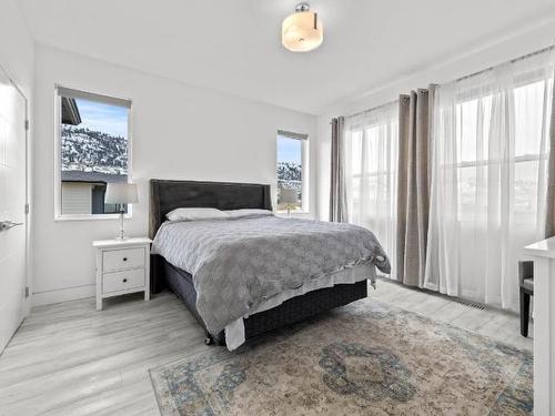 205 Rue Cheval Noir, Kamloops, BC - Indoor Photo Showing Bedroom