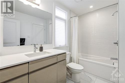 444 Turmeric Court, Ottawa, ON - Indoor Photo Showing Bathroom