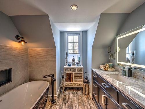 Salle de bains - 414 6E Avenue, Deux-Montagnes, QC - Indoor Photo Showing Bathroom