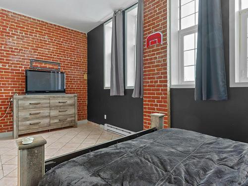 Bedroom - 3B-8 Rue St-Hippolyte, Salaberry-De-Valleyfield, QC - Indoor Photo Showing Bedroom