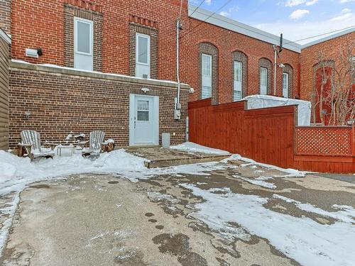 Cour - 3B-8 Rue St-Hippolyte, Salaberry-De-Valleyfield, QC - Outdoor With Exterior