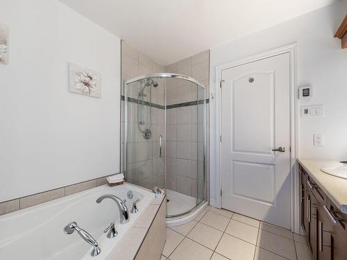 Bathroom - 1272 Rue Bernier, Saint-Jean-Sur-Richelieu, QC - Indoor Photo Showing Bathroom