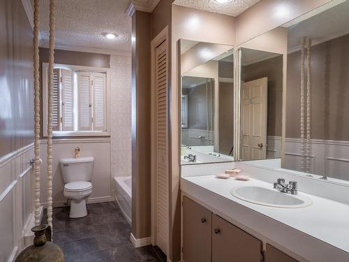 Bathroom - 11050 5E Avenue, Saint-Georges, QC - Indoor Photo Showing Bathroom