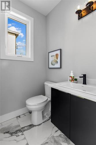 155 Castle Bridge Drive, St. John'S, NL - Indoor Photo Showing Bathroom