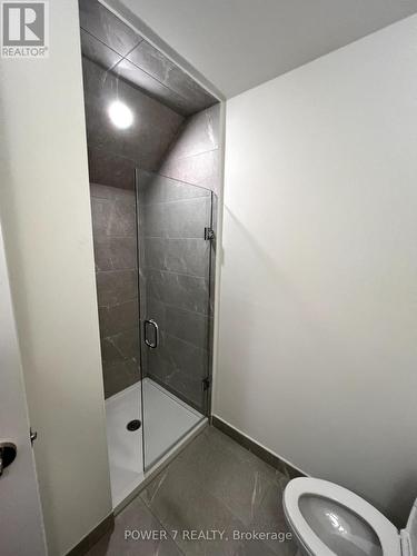#809 -1000 Elgin Mills Rd E, Richmond Hill, ON - Indoor Photo Showing Bathroom