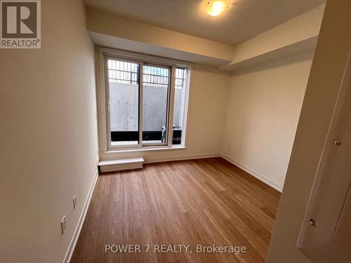 #809 -1000 Elgin Mills Rd E, Richmond Hill, ON - Indoor Photo Showing Other Room
