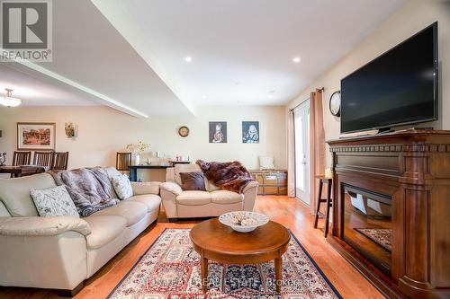 52 Drummond Dr, Penetanguishene, ON - Indoor Photo Showing Living Room With Fireplace