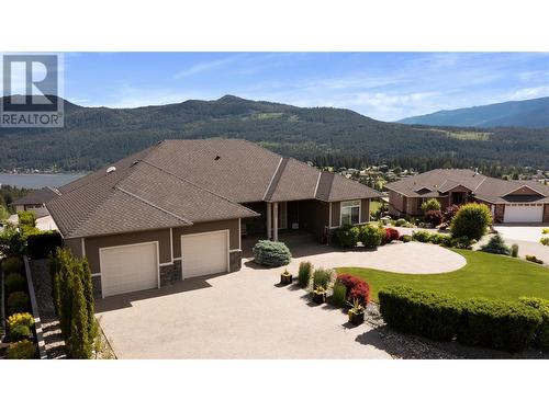 2582 St Andrews Street, Blind Bay, BC - Outdoor