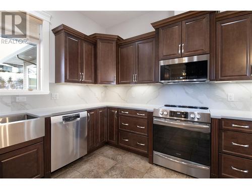 2582 St Andrews Street, Blind Bay, BC - Indoor Photo Showing Kitchen With Upgraded Kitchen